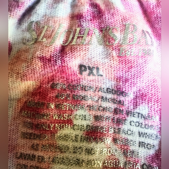 St. John's Bay women's size PXL petite red floral pullover shirt/top. NWOT. - Picture 6 of 6